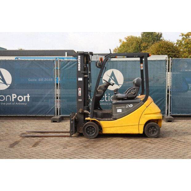 2011 Komatsu FB20A-12-42988796