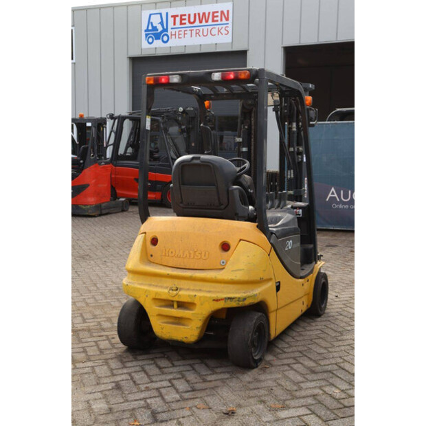 2011 Komatsu FB20A-12-42988800