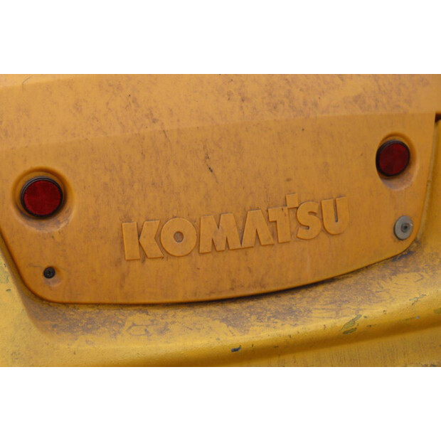 2011 Komatsu FB20A-12-42988813
