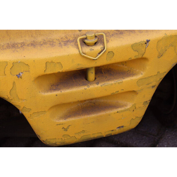 2011 Komatsu FB20A-12-42988814