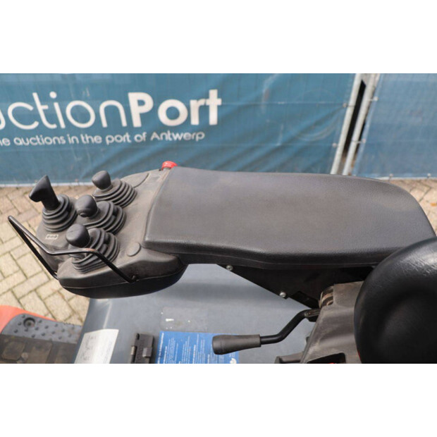 2013 Toyota 8FBMKT30-42989078