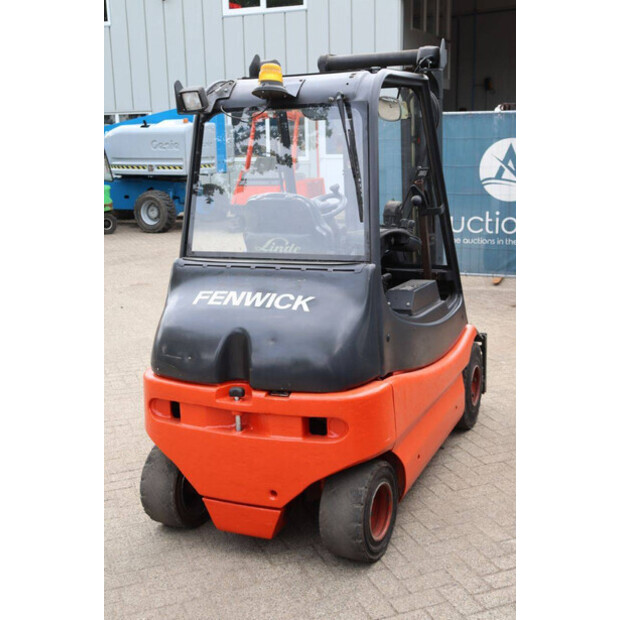 2006 Linde E25/02-42989129