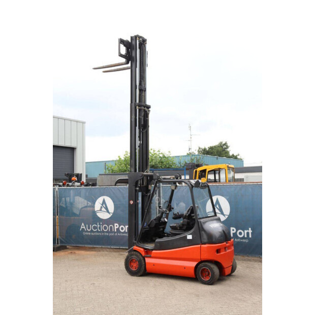 2006 Linde E25/02-42989144