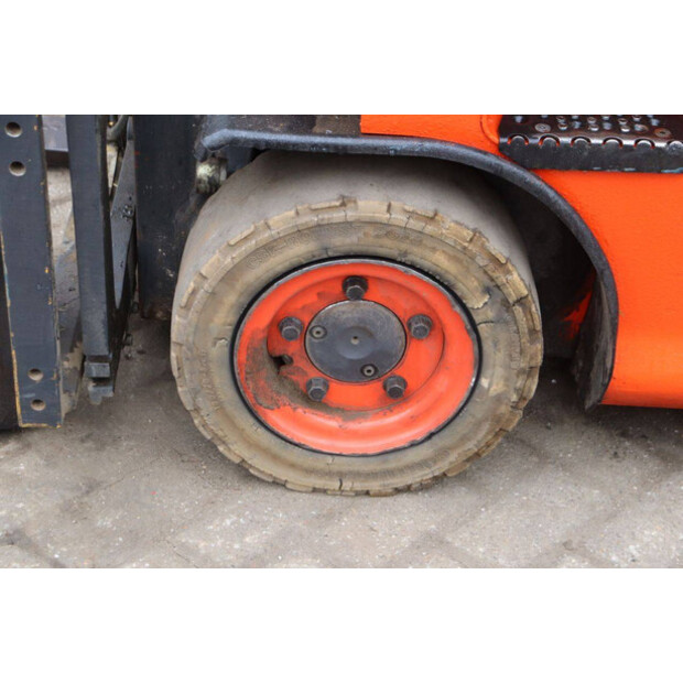 2006 Linde E16-02-42990013