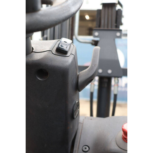 2018 ليندي E16PH-02-42990166