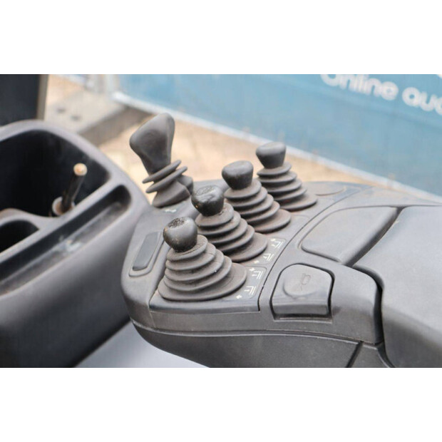 2018 ليندي E16PH-02-42990168