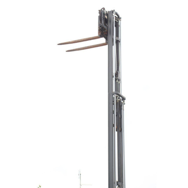 2018 ليندي E16PH-02-42990178