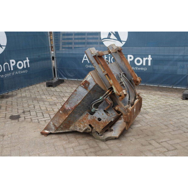 2010 جيه سي بي 30G-42990249