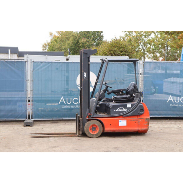 2004 Linde E16C-42990265