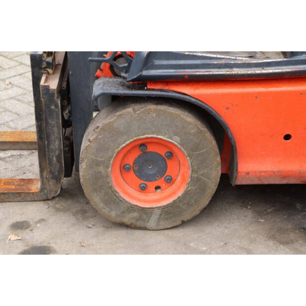 2004 Linde E16C-42990277