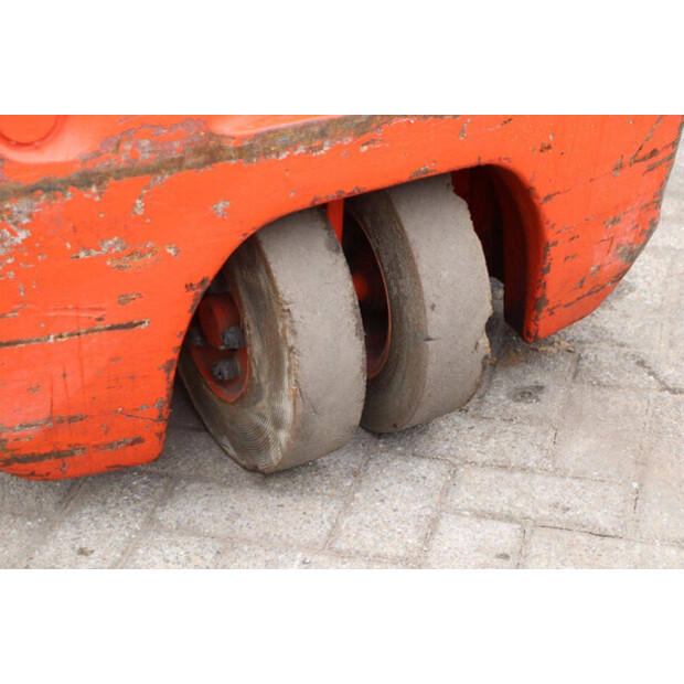 2004 Linde E16C-42990280