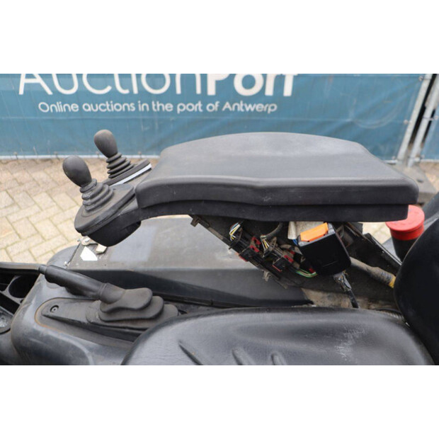 2004 Linde E16C-42990290