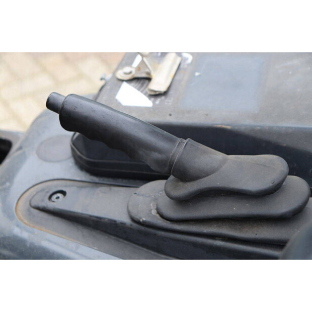 2004 Linde E16C-42990291