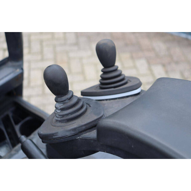 2004 Linde E16C-42990292