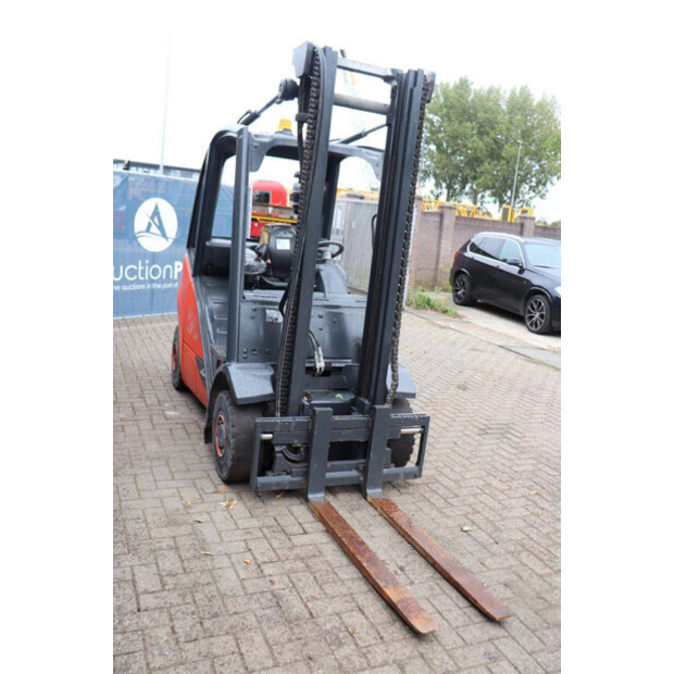 2015 Linde H20D-02/600-42990375