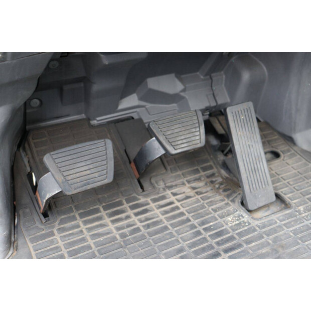 2018 MITSUBISHI FD45NT-42990868