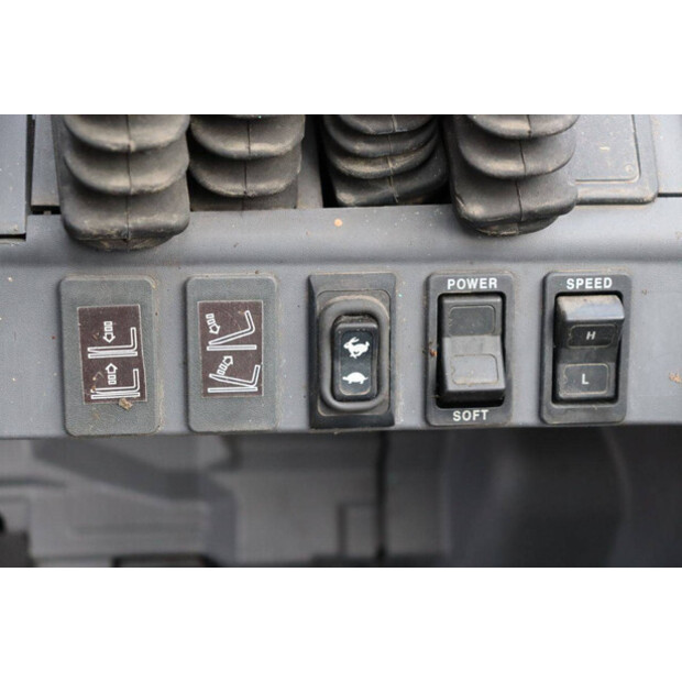 2018 MITSUBISHI FD45NT-42990875