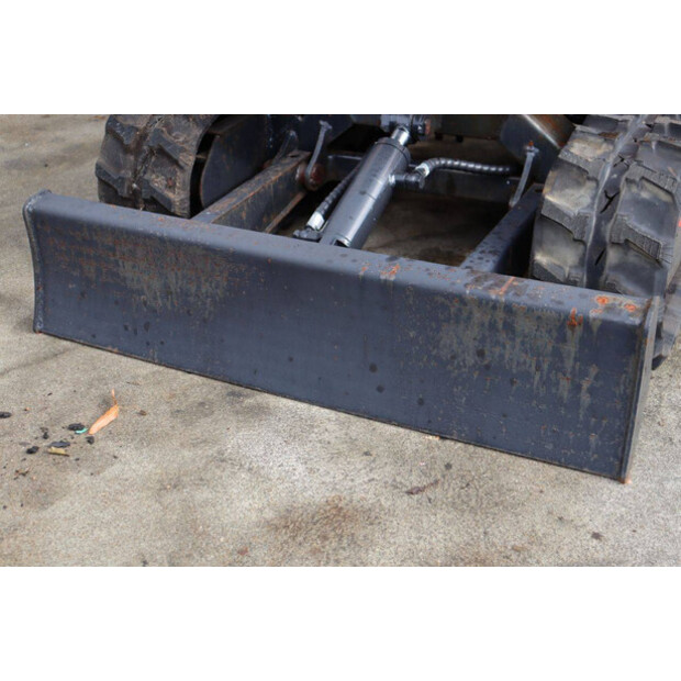 2021 Infront YFE10-42990899