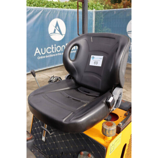 2021 Infront YFE10-42990908