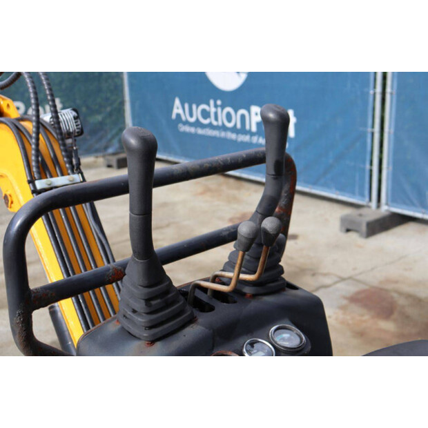 2021 Infront YFE10-42990909