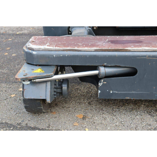 2006 Hubtex DQ30D-42991345