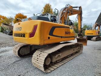 2015-liebherr-r920-42997402