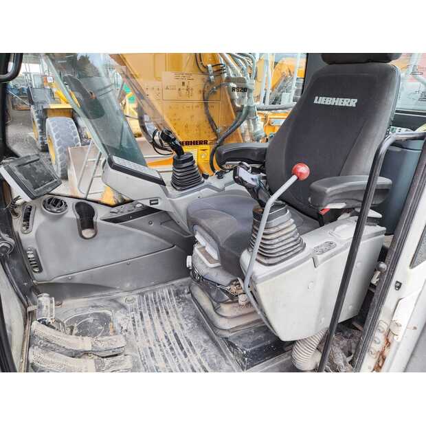 2015 Liebherr R920-42997403