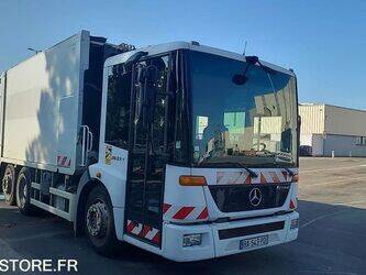 صورة ل شاحنات النفايات 2010 مرسيدس بنز 2633