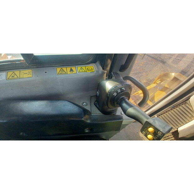 2012 Caterpillar D6T-43007084