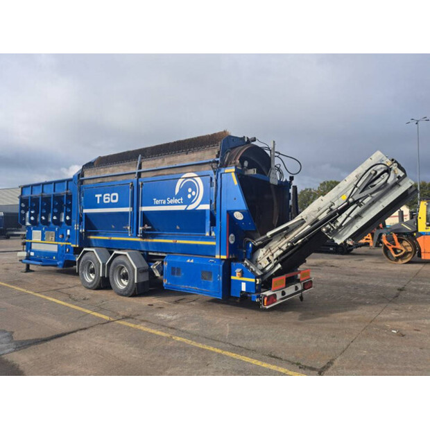 2017 Terra Select T60-43007556