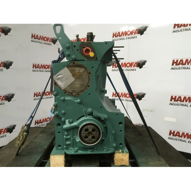 VOLVO D7E 240 LONGBLOCK-43007694