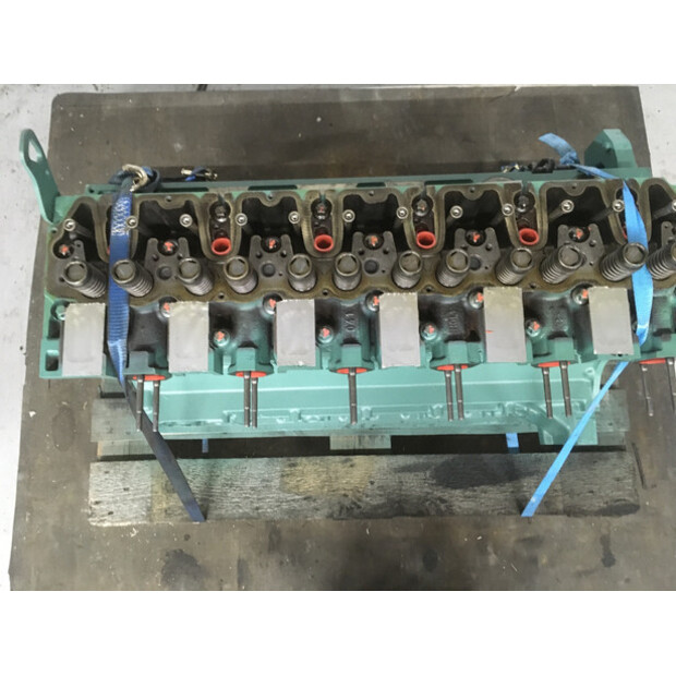 VOLVO D7E 240 LONGBLOCK-43007695