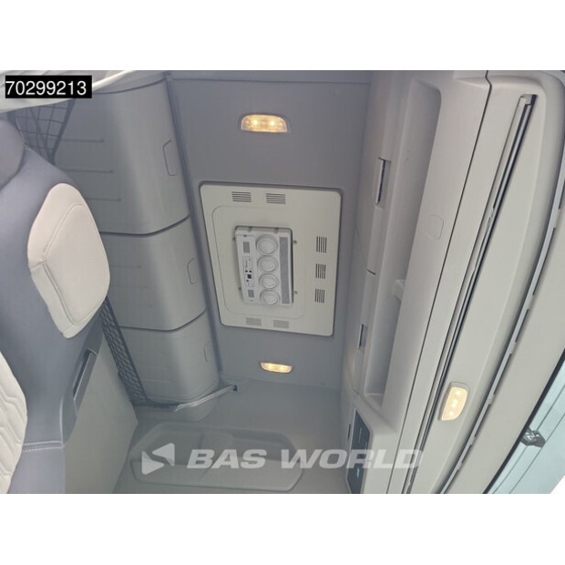 2023 Ford F-Max 500-43008135