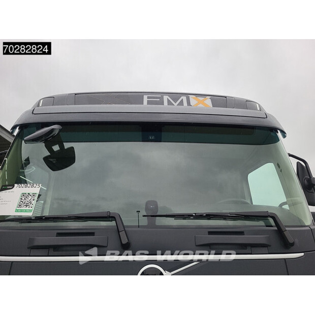 2025 فولفو FMX 500-43008317