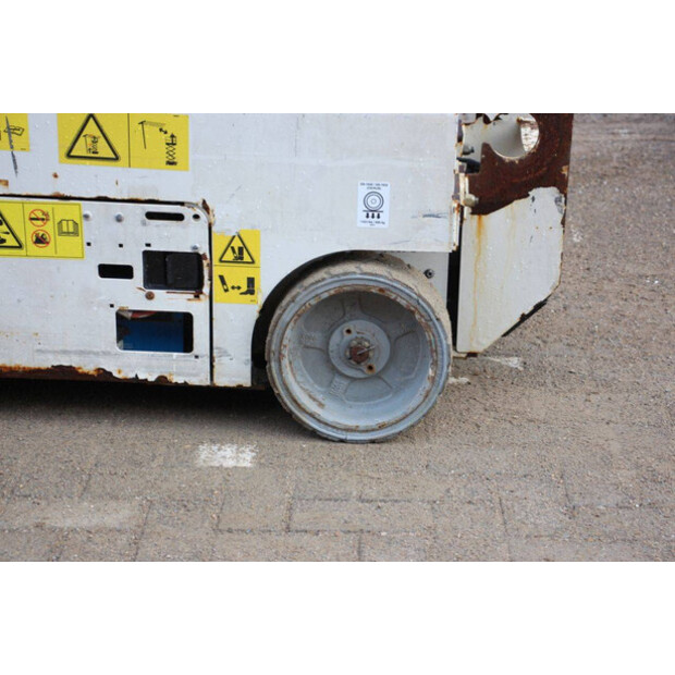 2014 جيني GS-1932-43008648