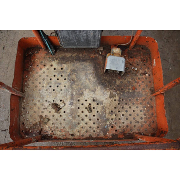 2000 Hitachi HX99B-43009197