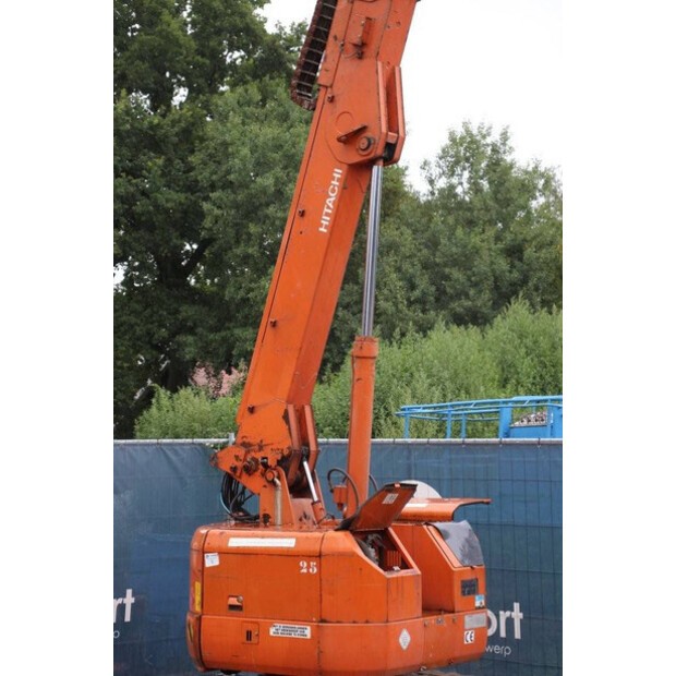 2000 Hitachi HX99B-43009205