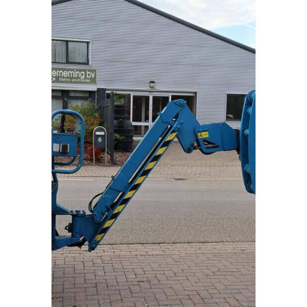 2000 Genie Z-45/25J-43009794