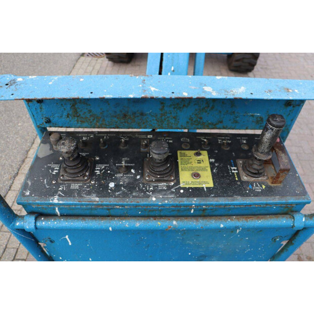 2000 Genie Z-45/25J-43009811