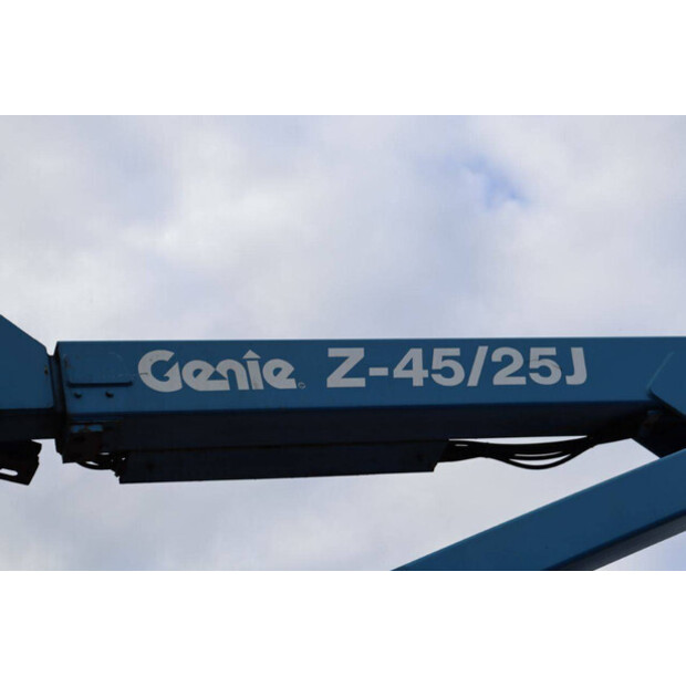 2000 Genie Z-45/25J-43009818