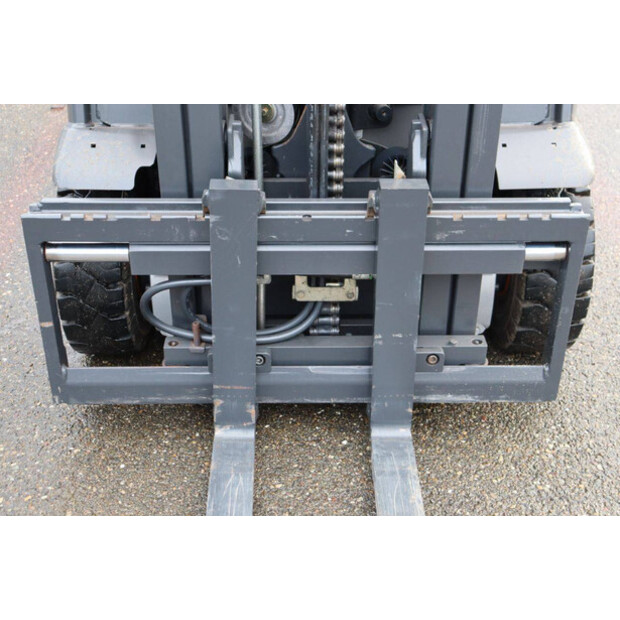 2018 ليندي E15-02-43009841