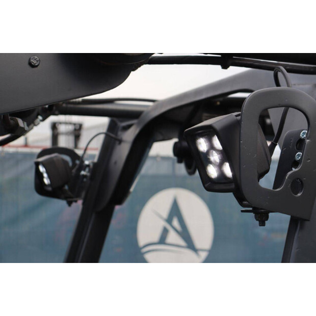 2018 ليندي E15-02-43009843