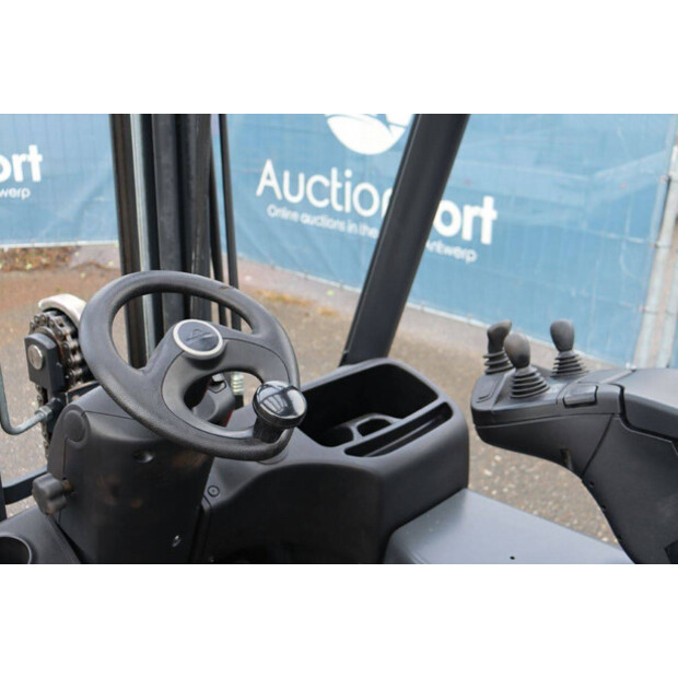 2018 ليندي E15-02-43009853