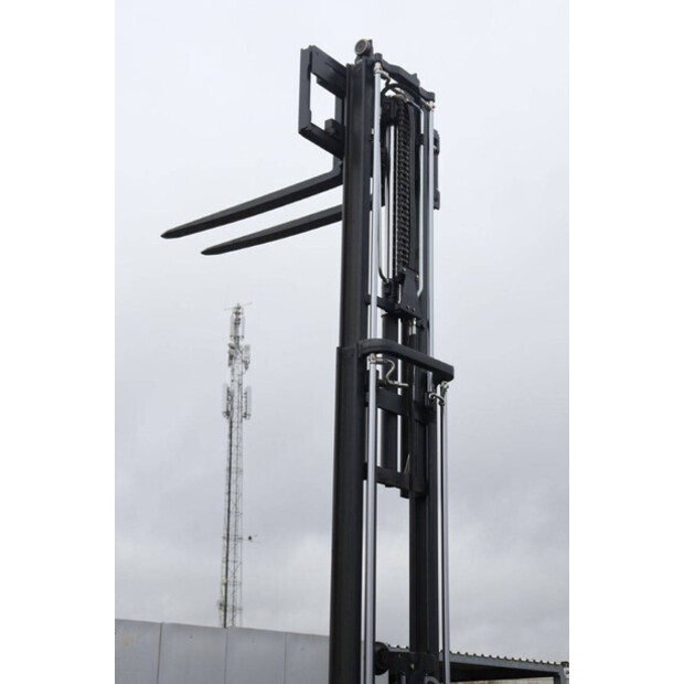 2018 ليندي E15-02-43009865