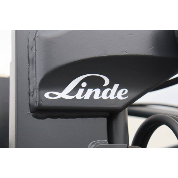 2018 ليندي E16C-02-43009891