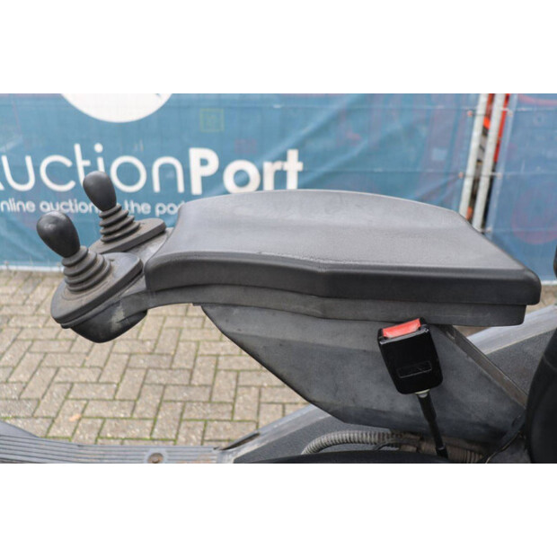 2010 Linde H35D-01-43010233