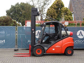 Image for LIFTS 2006 Linde H35T