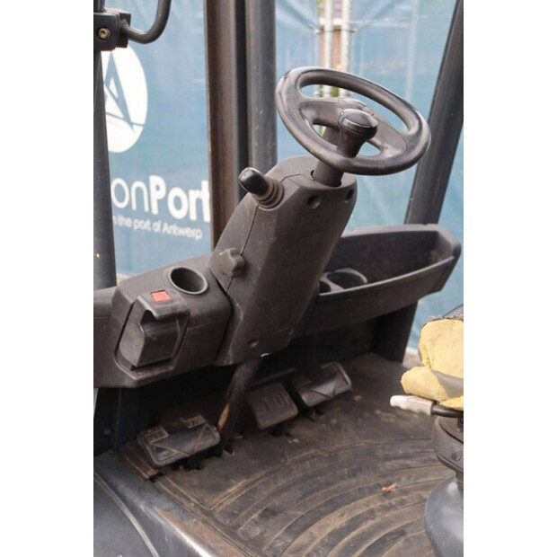 2002 Linde H25T-43010340