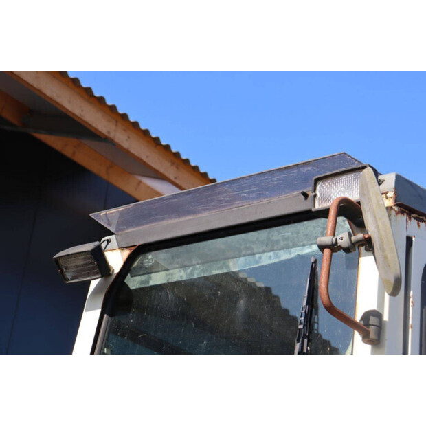 1997 SCHAEFF HML 41-43010811