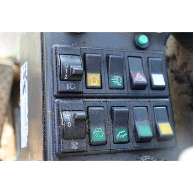 1997 SCHAEFF HML 41-43010826